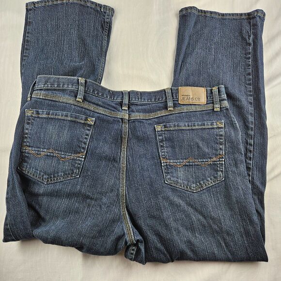 Men's Wrangler Boot Cut Relaxed Jeans 38 x 30 Dark Wash - Picture 4 of 8